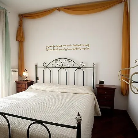 Criro Apartmanhotel 4*