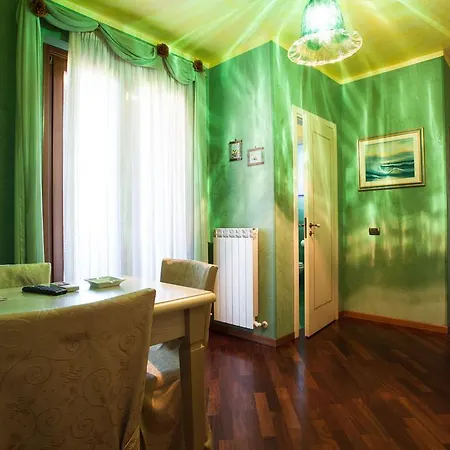 Criro Apartmanhotel 4*